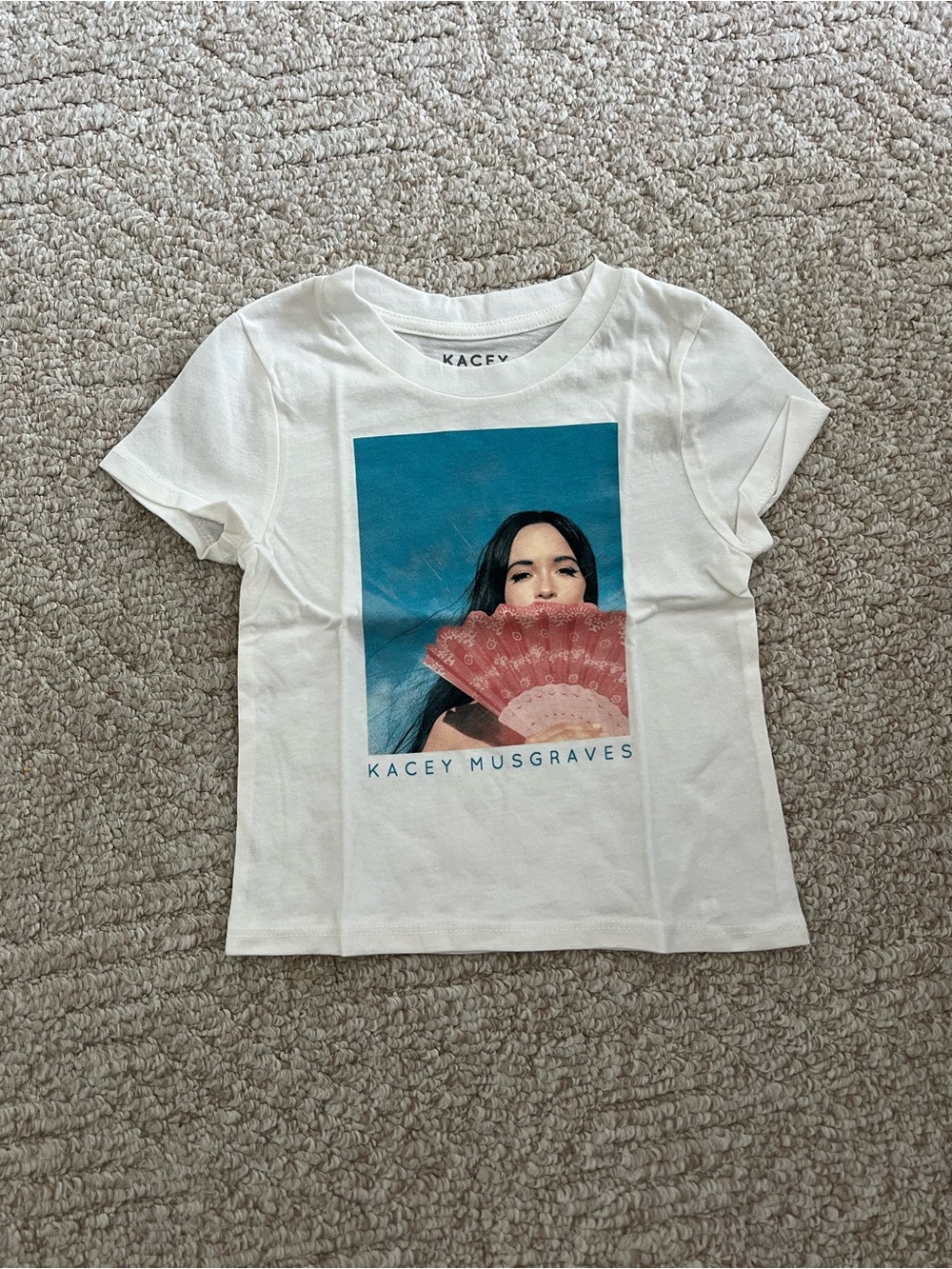 Kacey Musgraves White Kids Graphic Tee with Pink Fan new without tags